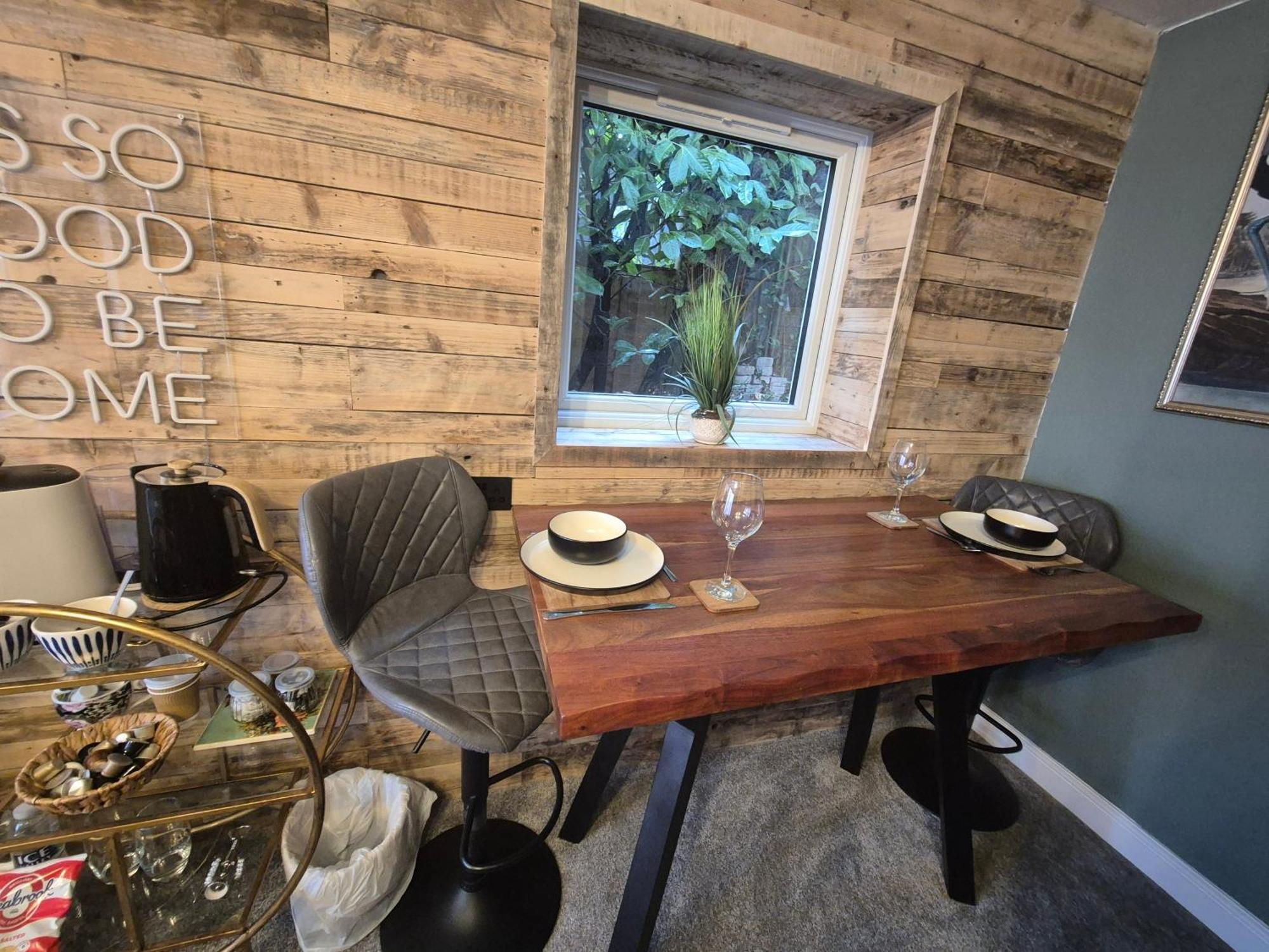Boutique Shrewsbury Suites المظهر الخارجي الصورة